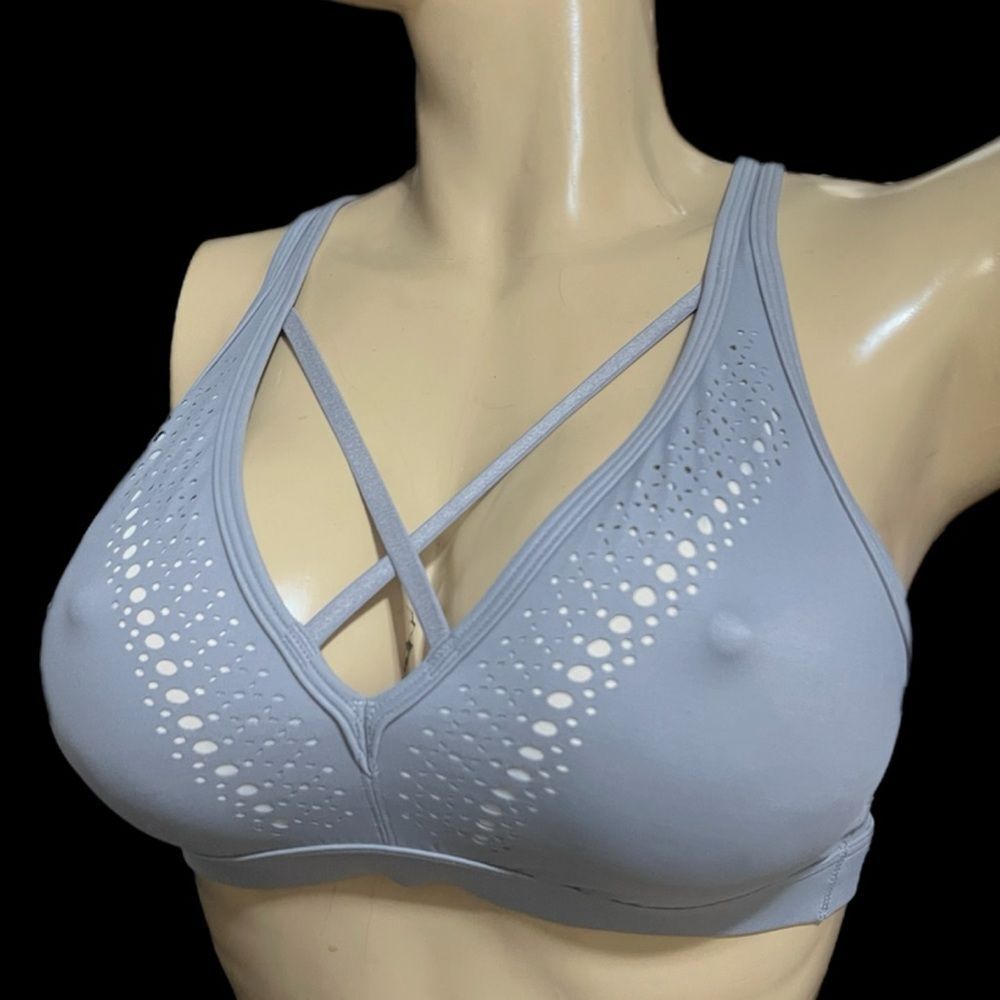 Victoria’s Secret Wet Look Strappy Front unlined crisscross back sport bra blue
